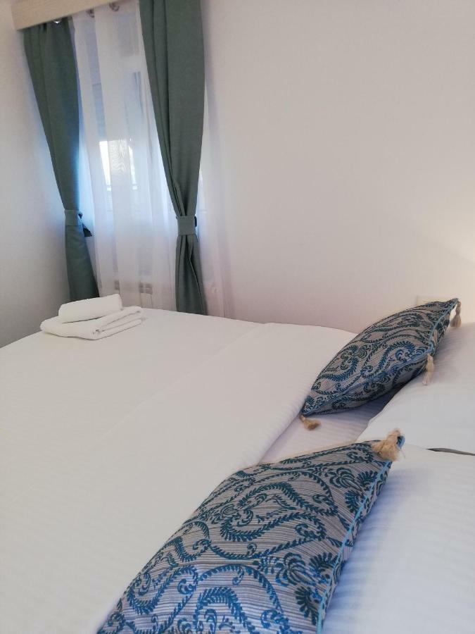 Apartmani Stefanija Тиват Екстер'єр фото